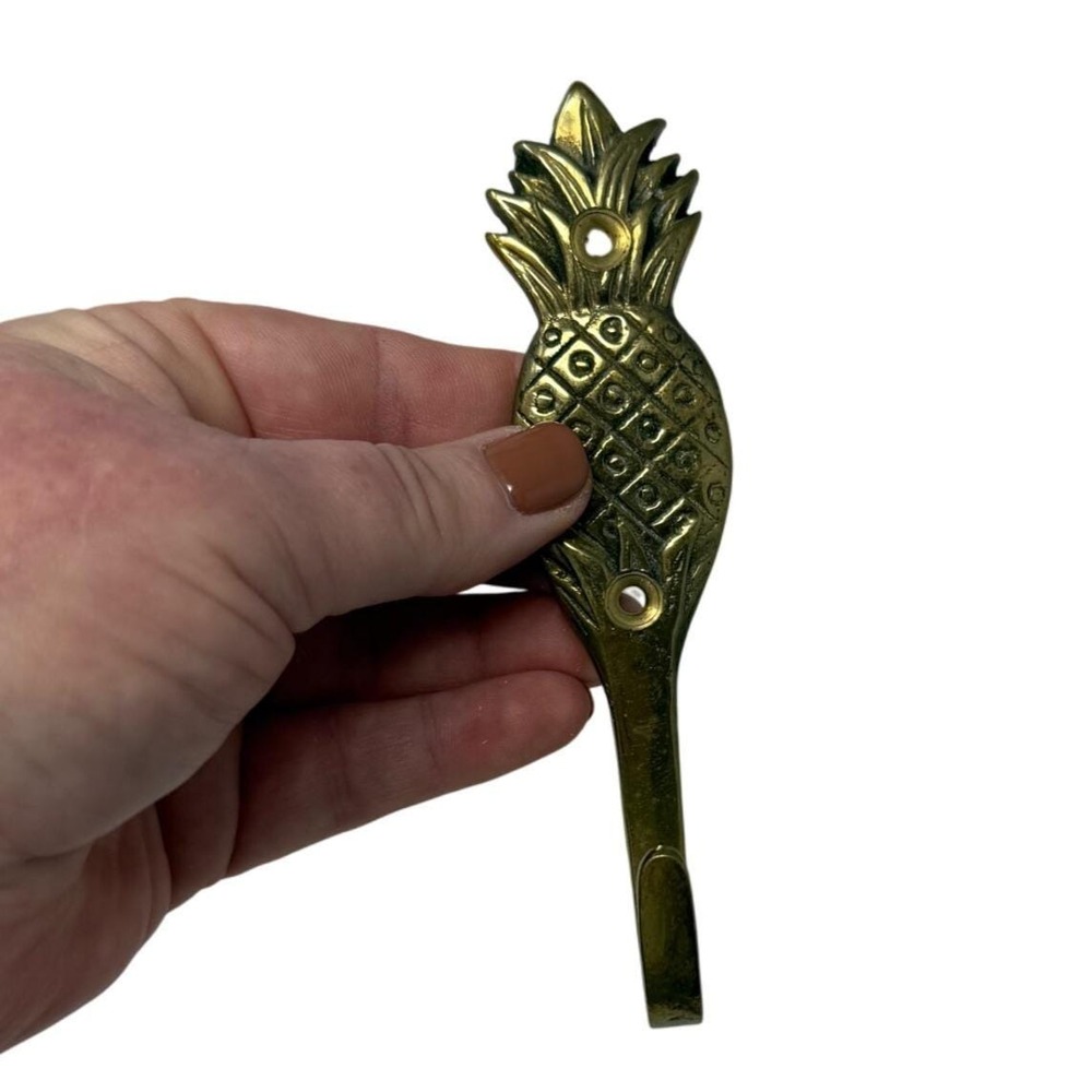 Vintage Brass Pineapple Wall Hook Hospitality Symbol Coat Hook Tropical Entryway
